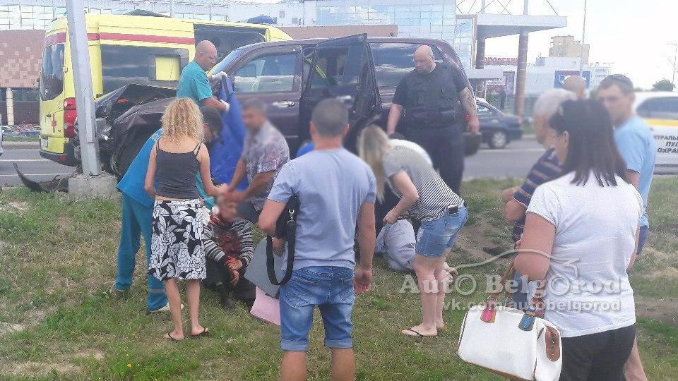 Нападение на белгород сегодня новости. Новости нападение на Белгород. Фото разборки людей Белгород.