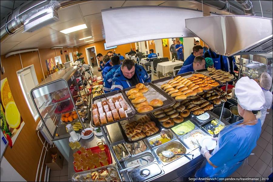 Даже не верится, сколько стоит пообедать в столовой Газпром нефти в ямальской тундре