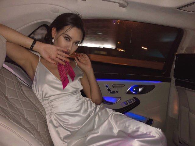 Алина Эванс: «учительница» из Караганды