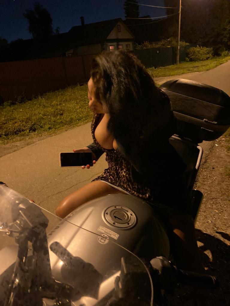 Дама желает познакомиться