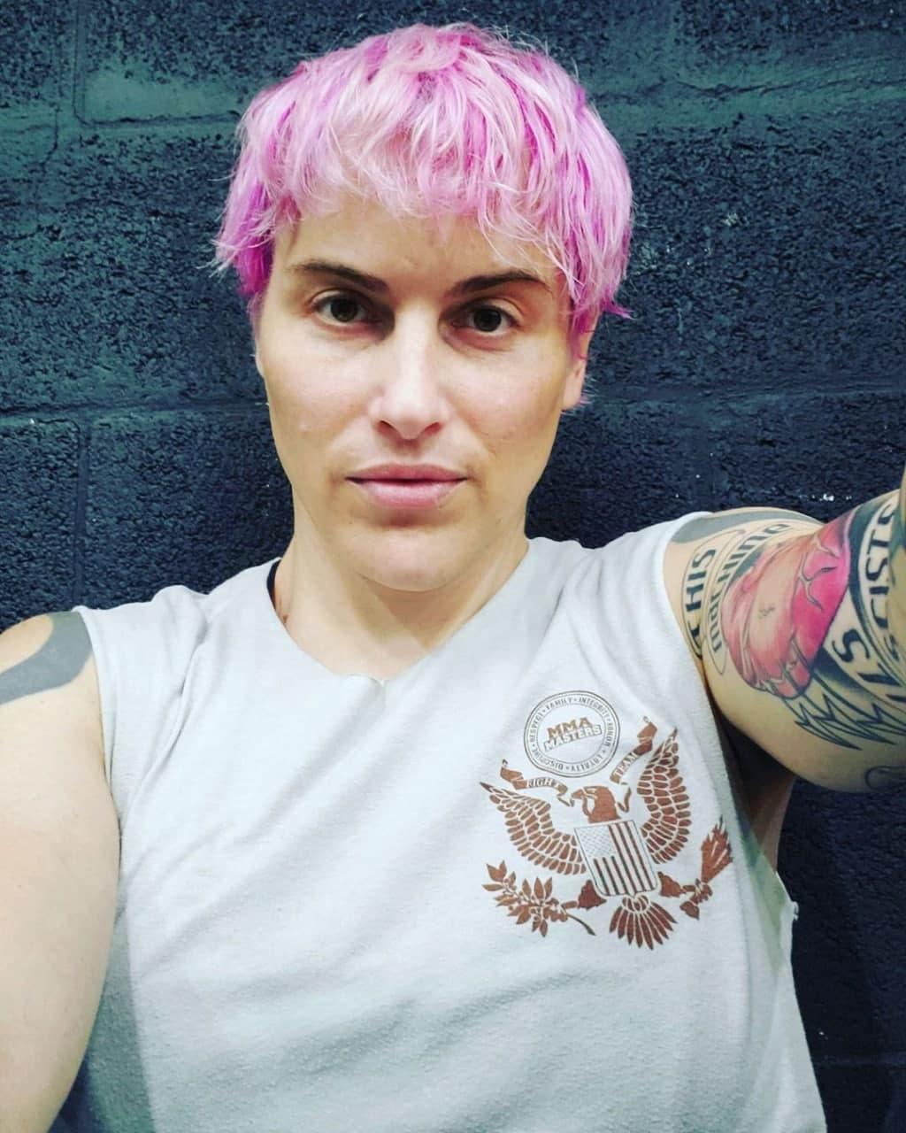 Трансгендерная женщина Алана Маклафлин провела первый свой поединок по правилам смешанных единоборств (ММА)