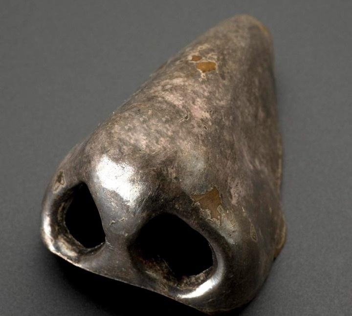 Железный нос из XVII века