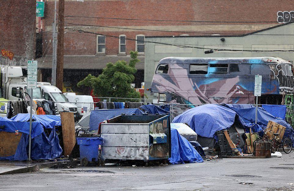 Рынок наркотиков под открытым небом: шокирующие фотографии показывают текущую ситуацию в Портленде
