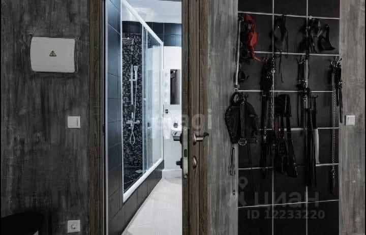 В центре Екатеринбурга продают уютную BDSM-студию