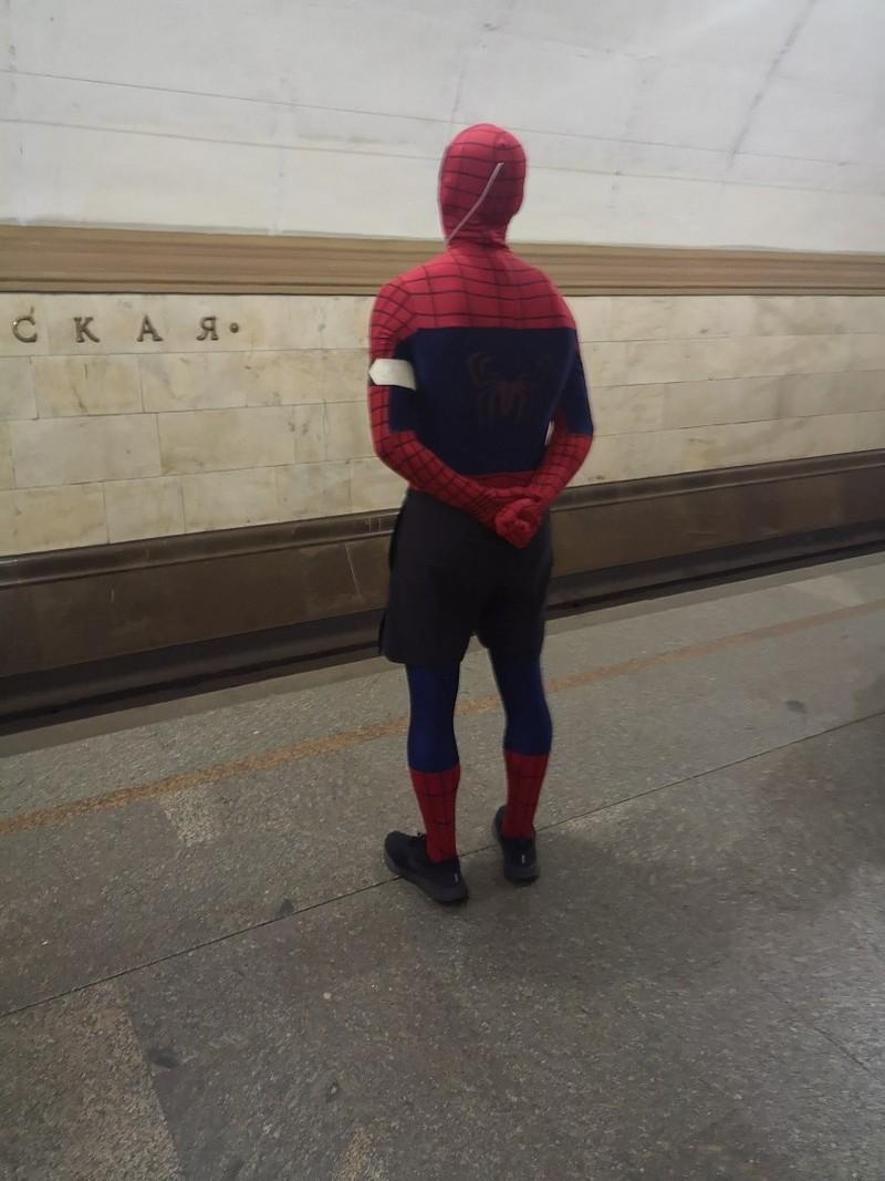 Модники из российского метрополитена