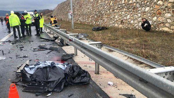 Страшное из Турции: мужчина с семьей спешил покинуть опасную зону, но попал в смертельную аварию!