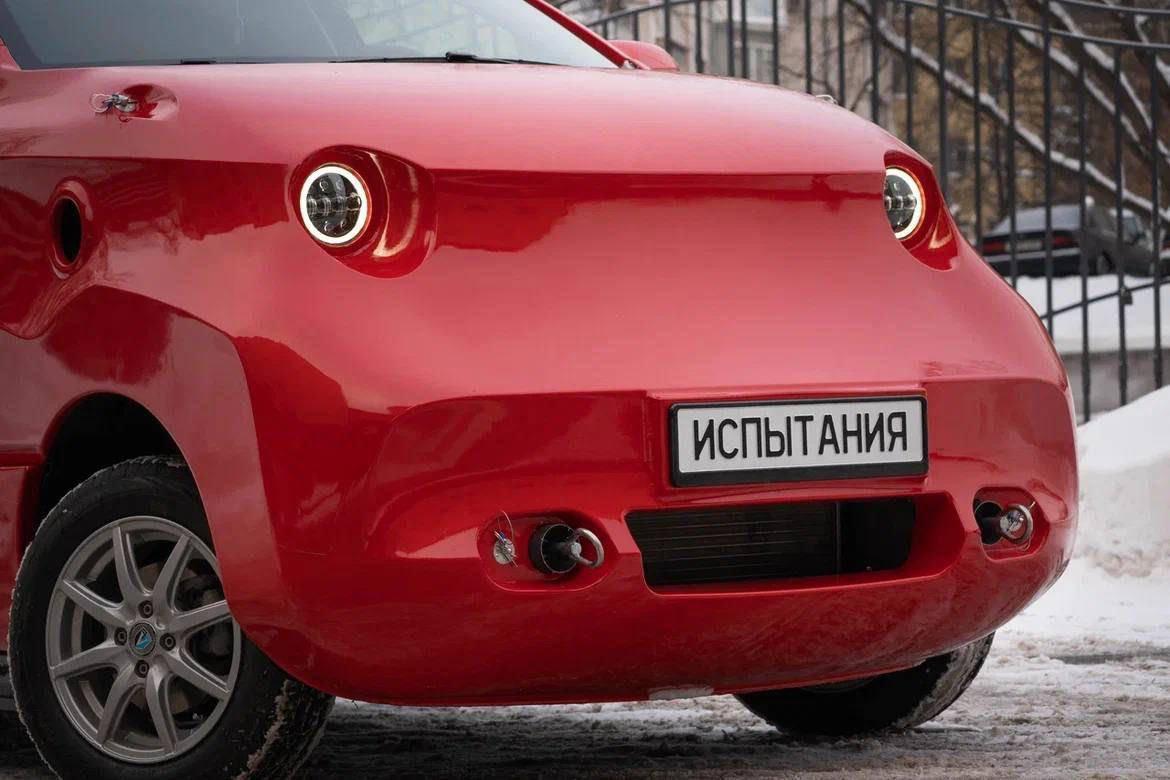 Российский «Автотор» представил свой первый электромобиль Amber.