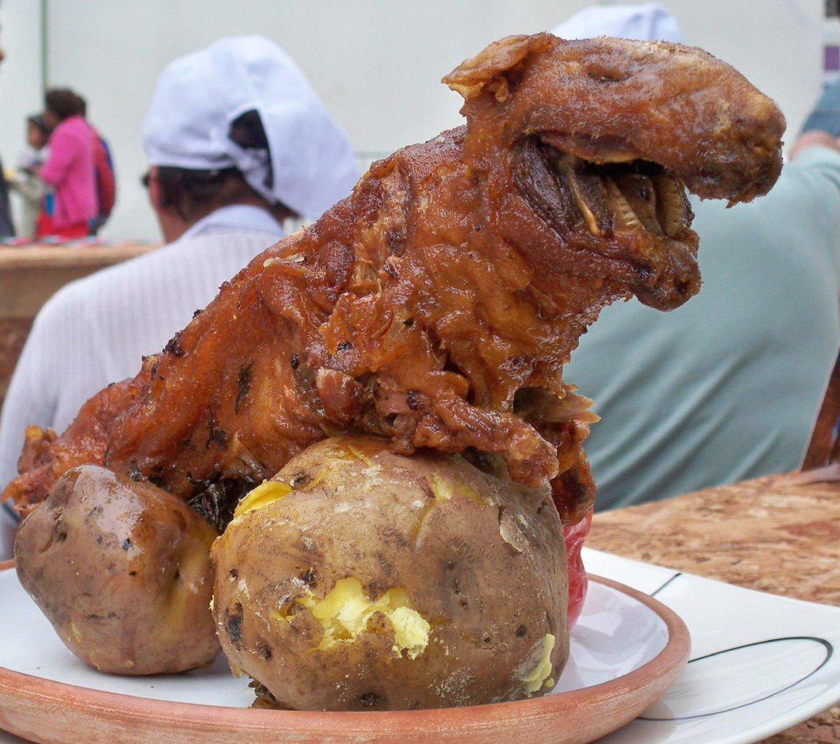 Перуанское блюдо — куй — жареная морская свинка