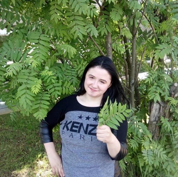 Популярная мокбангерша Марина Кузьменко умерла от приступа острого панкреатита: отказала поджелудочная.