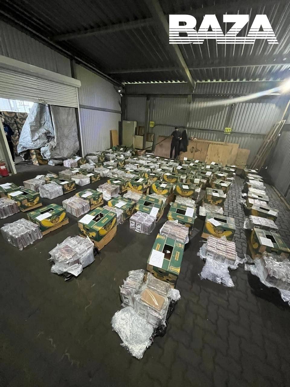 Рекордную партию кокаина на 20 млрд рублей задержали в порту Петербурга.