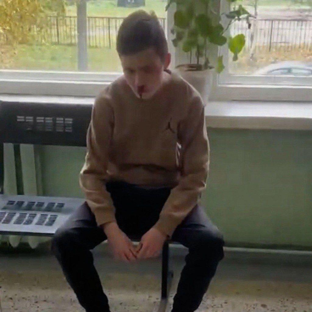 В Архангельске отчисленный из техникума строительства и экономики 18-летний студент напал с ножом на двух преподавателей.