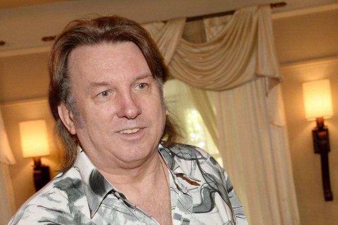 Антарктиды не существует, — заявил певец Юрий Лоза.