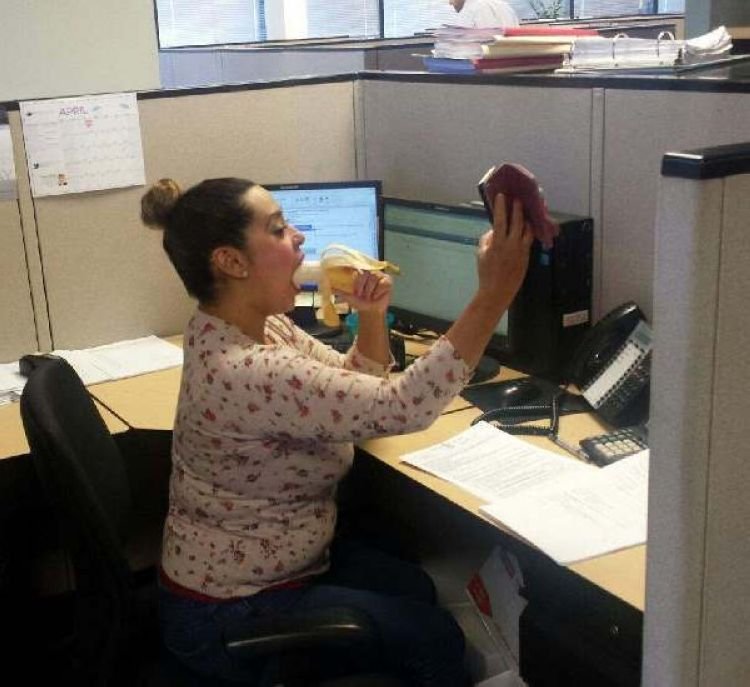 В любой непонятной ситуации делай селфи