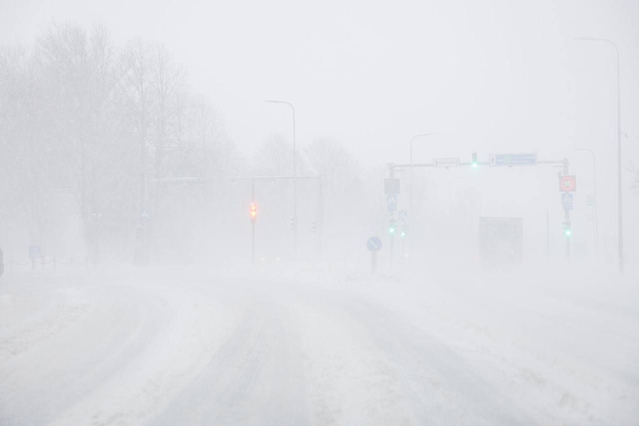 «Снегопад столетия» начался в Москве