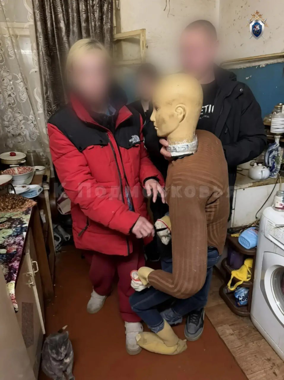 В подмосковном Павловском Посаде мужик жил с трупом убитой женщины две недели.