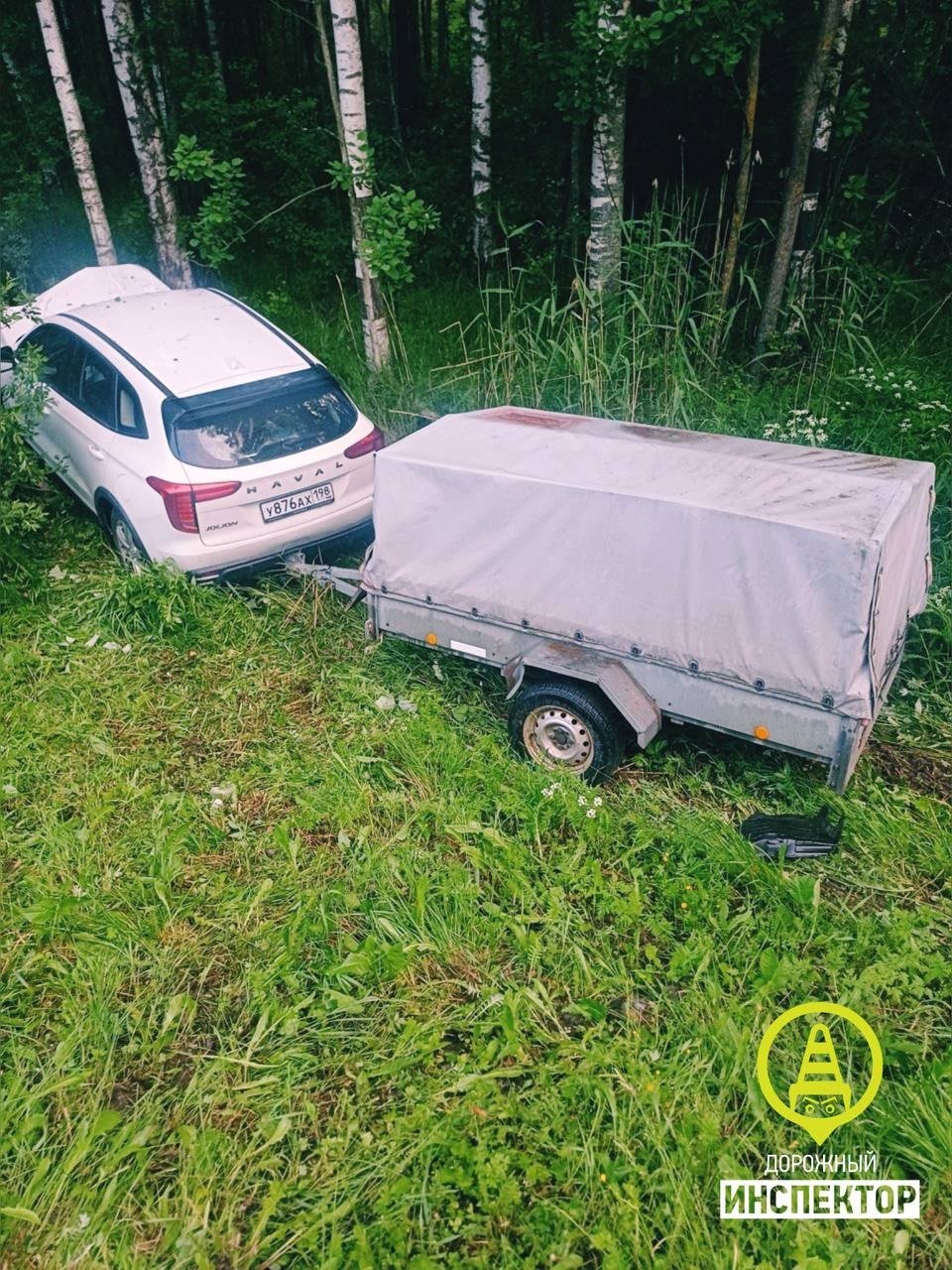 На трассе Кола лось привел к тройной аварии - Дастер наехал на своего водителя